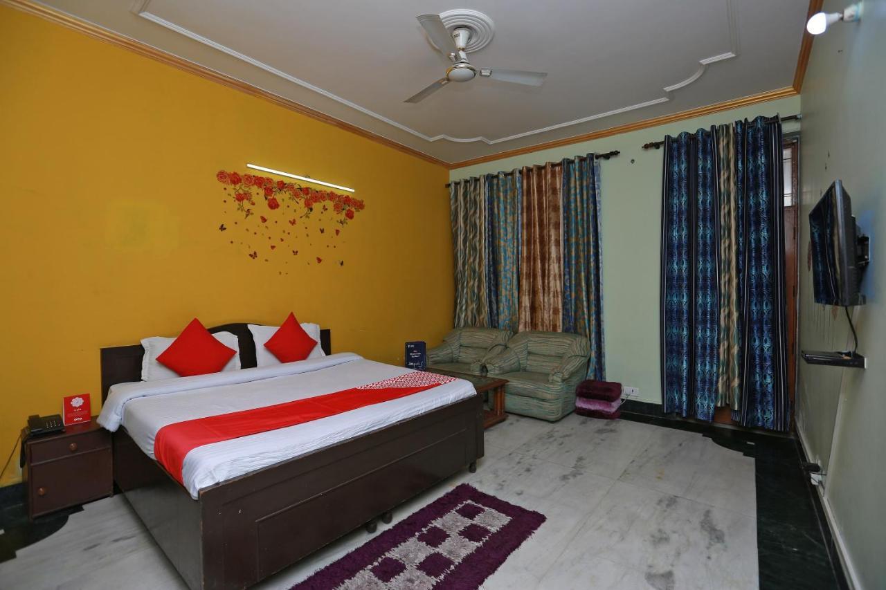 Oyo 11752 Hotel Sun Palace Residency Indirapuram Ngoại thất bức ảnh