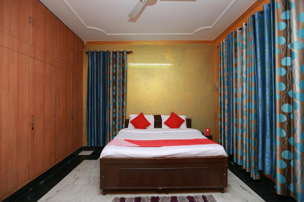 Oyo 11752 Hotel Sun Palace Residency Indirapuram Ngoại thất bức ảnh